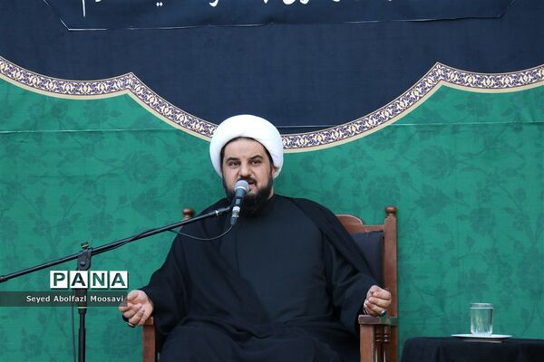 عزاداری هیات دانش‌آموزی ابناء الرضا در حرم مطهر رضوی