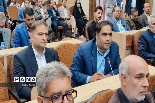 نشست فعالان اقتصادی، صنعتی و کشاورزی منطقه ترشیز