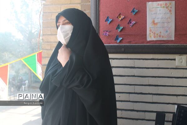 گرامیداشت هفته دفاع مقدس در دبیرستان شهیده قضایی قم