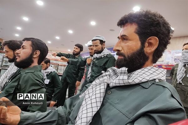 برپایی نمایشگاه دستاوردهای دفاع مقدس در شیراز