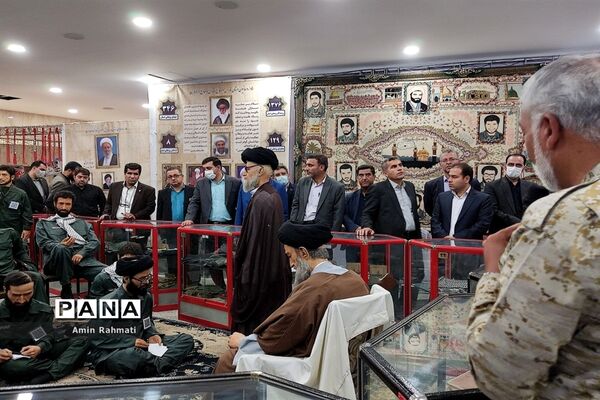برپایی نمایشگاه دستاوردهای دفاع مقدس در شیراز