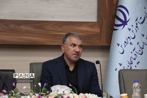 جلسه هماهنگی شور عاطفه‌ها در تالار معلم تبریز