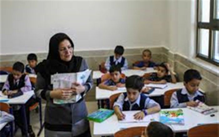 زنگ نمادین  بازگشایی مدارس شهرستان نجف‌آباد/ فیلم