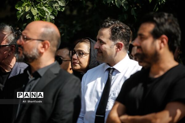 مراسم تشییع و خاکسپاری امین تارخ