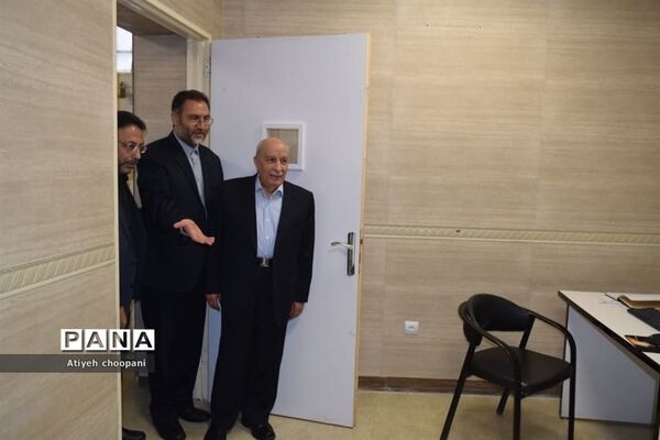 بهره‌برداری از دستگاه رادیولوژی بخش دندان‌پزشکی OPG در درمانگاه فرهنگیان منطقه ۱۴
