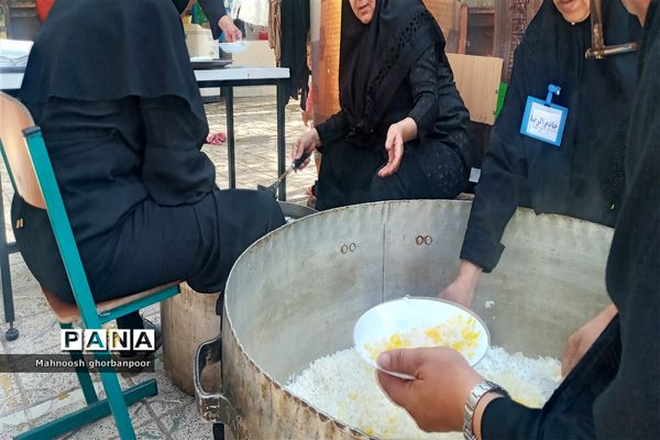 پذیرایی از زوار امام رضا علیه السلام