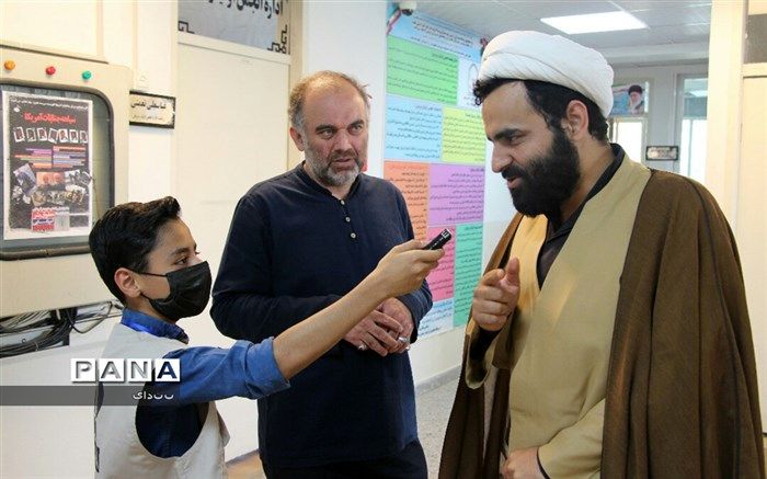 تبدیل مدرسه به کانون تربیتی محله با اجرای طرح گام‌های عاشقی