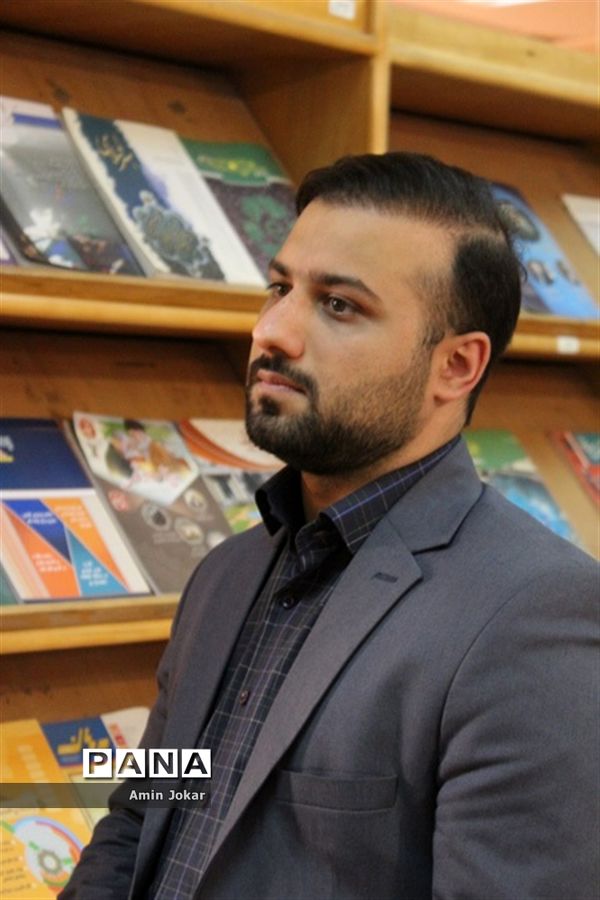 بازدید اعضای مرکز سنجش و پایش کیفیت آموزشی وزارت آموزش و پرورش از کتابخانه دانش‌آموز در شیراز