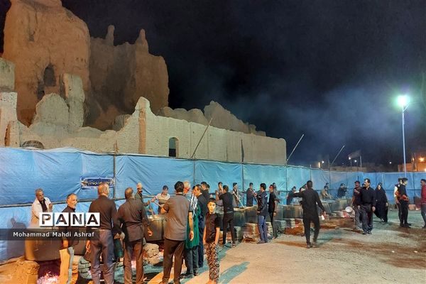 بزرگترین طبخ آش نذری کشور در نایین