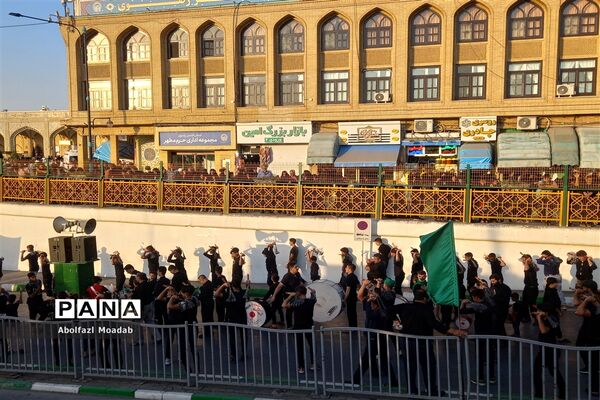 دسته‌های عزاداری مشهد در روز شهادت امام رضا(ع)