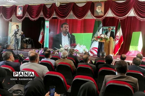 آیین افتتاح همزمان سه هزار ظرفیت جدید هنرستانی در پردیس
