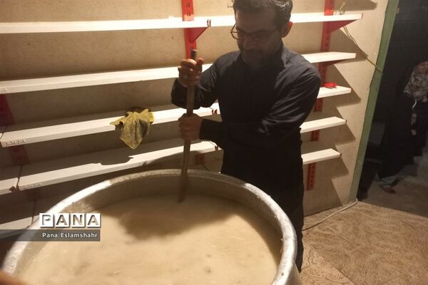 گرامیداشت شهادت امام رضا(ع) و هفته دفاع مقدس در واحدهای آموزشی اسلامشهر