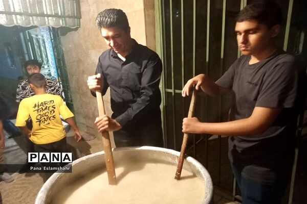 گرامیداشت شهادت امام رضا(ع) و هفته دفاع مقدس در واحدهای آموزشی اسلامشهر