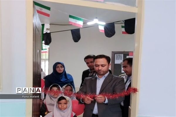 برگزاری جشن عاطفه‌ها و گرامیداشت هفته دفاع مقدس در دبستان مزرعه صفادشت