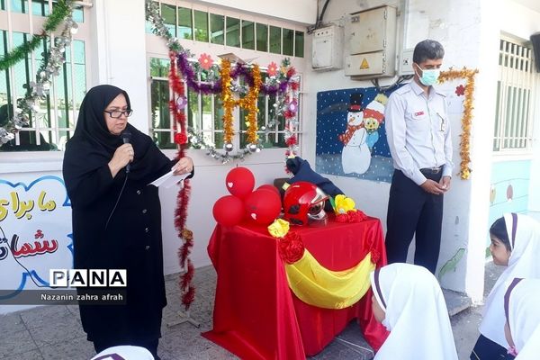 گرامیداشت روز آتش‌نشانی و ایمنی  در مدرسه حضرت زهرا(س) رودهن