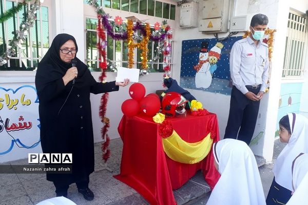 گرامیداشت روز آتش‌نشانی و ایمنی  در مدرسه حضرت زهرا(س) رودهن