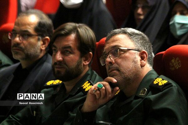 همایش توجیهی آغاز به کار راوی معلمان استان قم