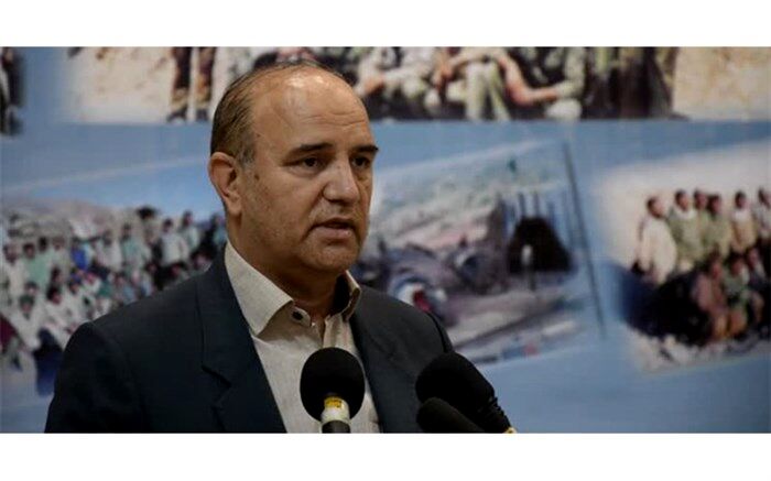 در دوران دفاع مقدس با مظلومیت و دست خالی دفاع کردیم