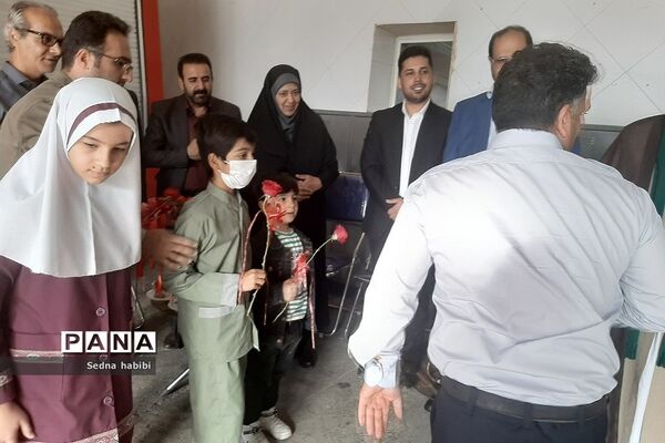 تقدیر از آتش‌نشانان در روز آتش‌نشانی  توسط مسئولان رودهن