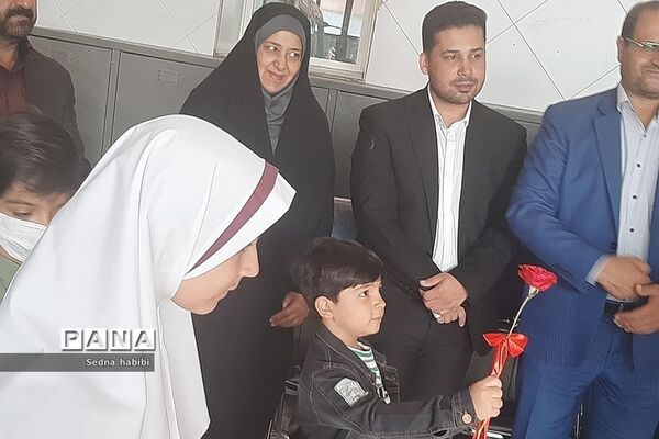 تقدیر از آتش‌نشانان در روز آتش‌نشانی  توسط مسئولان رودهن