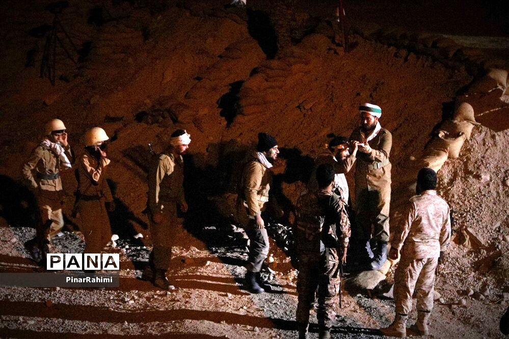 نمایشگاه هفته دفاع مقدس در تبریز