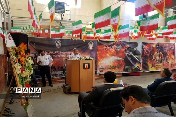 گرامیداشت روز آتش نشانی توسط دانش‌آموزان دبیرستان شهید همت ملارد