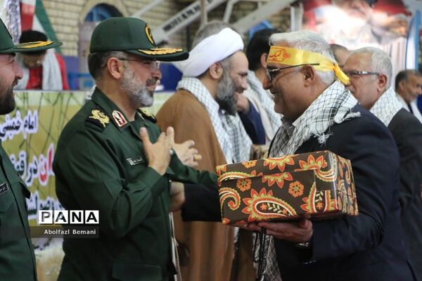 صبحگاه مشترک بسیج فرهنگیان قم به مناسبت هفته دفاع مقدس