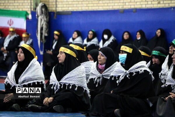 صبحگاه مشترک بسیج فرهنگیان قم به مناسبت هفته دفاع مقدس
