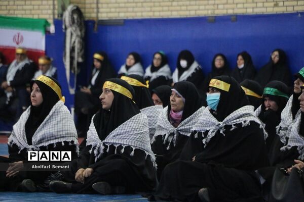 صبحگاه مشترک بسیج فرهنگیان قم به مناسبت هفته دفاع مقدس