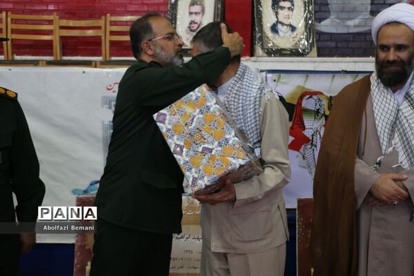 صبحگاه مشترک بسیج فرهنگیان قم به مناسبت هفته دفاع مقدس