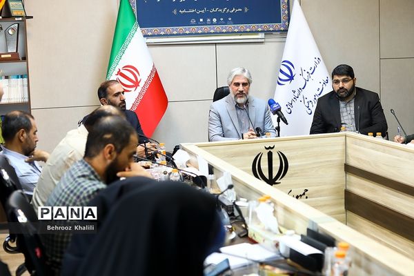 نشست خبری هشتمین دوره جشنواره روستاها و عشایر دوستدار کتاب