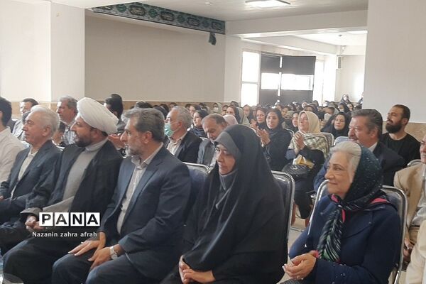 بازگشایی مدرسه خیرساز مهرآفرین در روستای مهرآباد رودهن