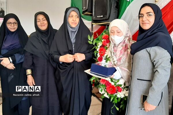 بازگشایی مدرسه خیرساز مهرآفرین در روستای مهرآباد رودهن