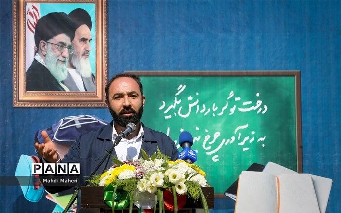 عبادتی: سازمان دانش‌آموزی برای رفع هر محرومیتی جزو «السابقون» خواهد بود
