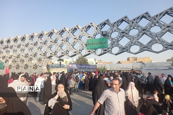 اجتماع بزرگ مردمی بیعت با امام زمان(عج)