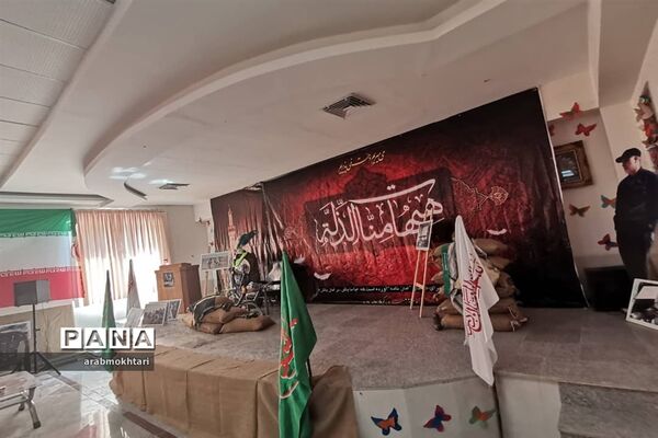 مراسم بزرگداشت هفته دفاع مقدس در هنرستان کاردانش فرزانه جرقویه سفلی