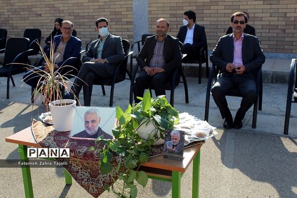 زنگ جشن عاطفه‌ها در مدارس سمنان نواخته شد
