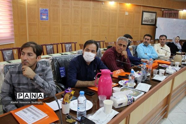 جلسه همه گروه‌های آموزشی درس تربیت‌بدنی آموزش و پرورش استان بوشهر