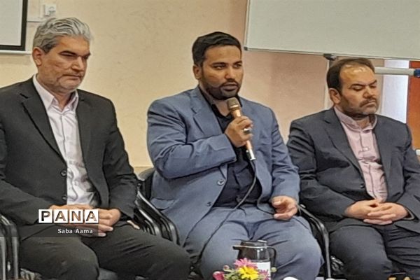 اولین جلسه توجیهی مشاوره‌ای در آغاز سال تحصیلی