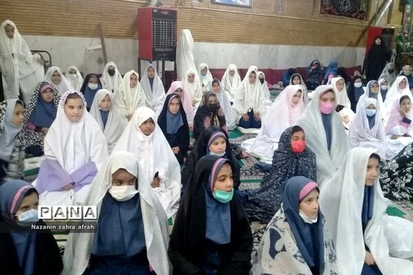 برگزاری نماز جماعت در مدارس رودهن