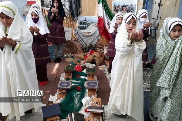 برگزاری نماز جماعت در مدارس رودهن