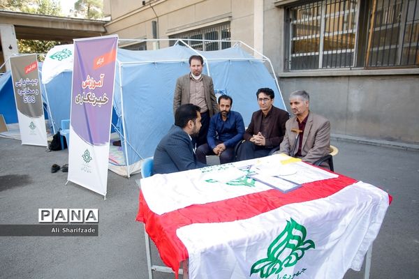 کارگاه‌های مهارت‌آموزی ویژه دانش‌آموزان در حاشیه نماز جمعه تهران