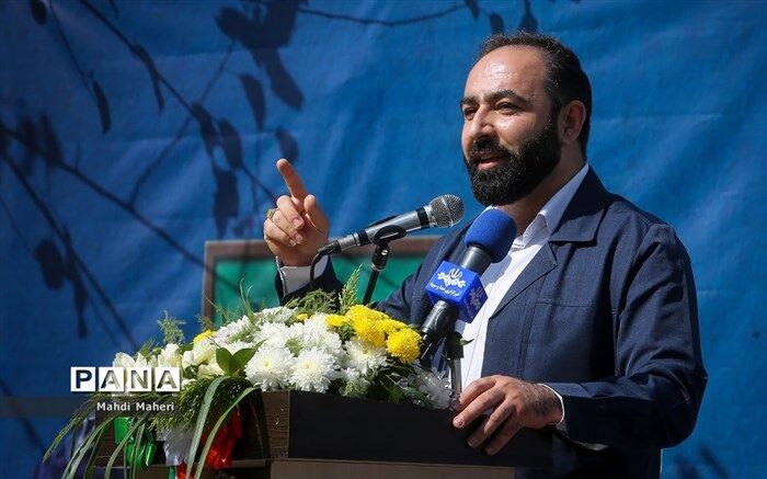 برگزاری مستمر کارگاه‌های آموزشی توسط سازمان دانش‌آموزی در نمازجمعه تهران
