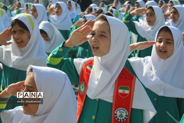مراسم آغاز امامت امام زمان در دبستان شهیدان حجازی گلوگاه