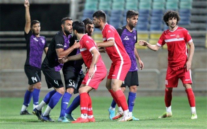 پرسپولیس مقابل هوادار متوقف شد