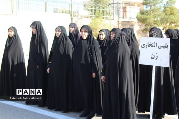 صبحگاه مشترک یگان‌های نمونه نیروهای مسلح استان سمنان