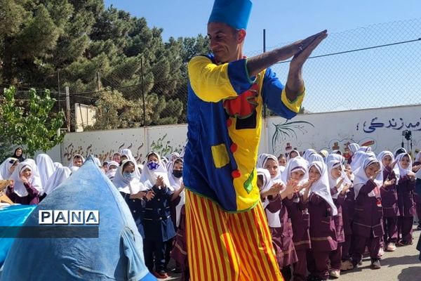 آموزش مصرف بهینه آب در دبستان حضرت زهرا(س)رودهن