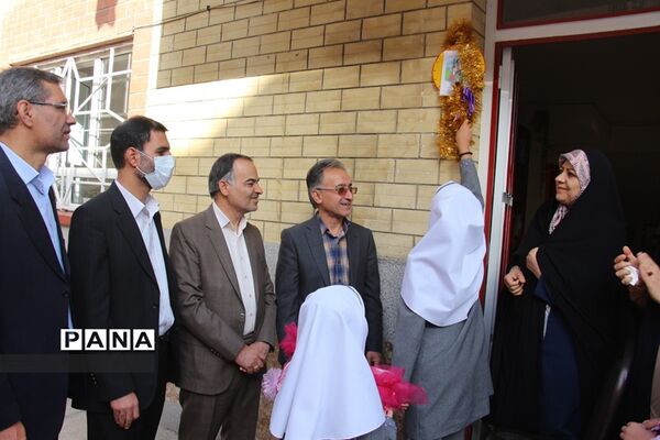 هفته ملی کودک در مدرسه شهید‌اخوان استان همدان