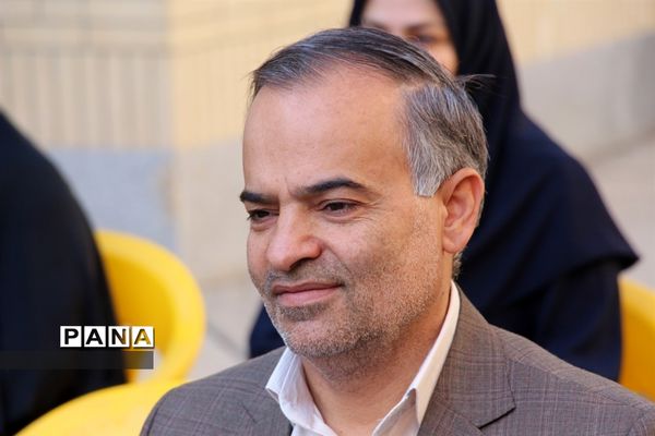 هفته ملی کودک در مدرسه شهید‌اخوان استان همدان