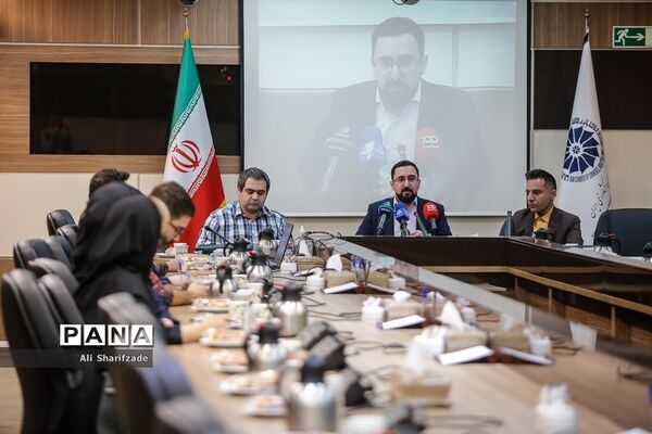 نشست خبری معاون اتاق ایران